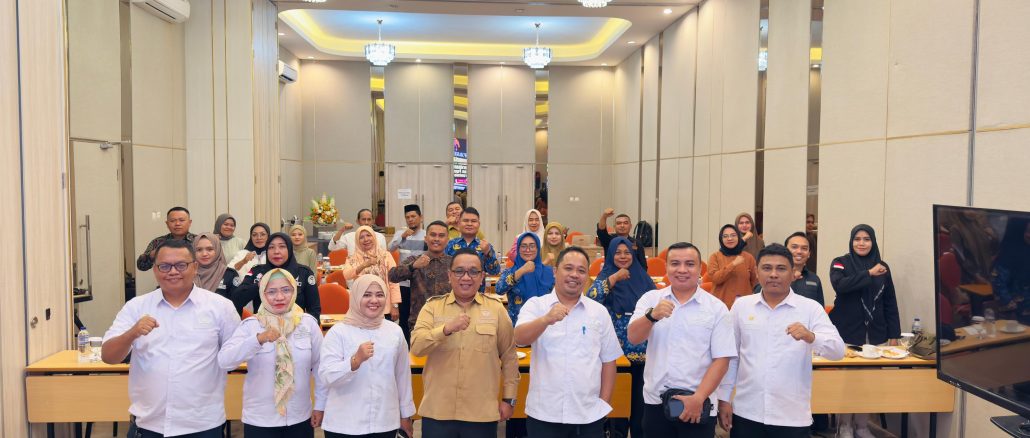 Bawaslu Kota Gorontalo gelar rapat fasilitasi pembinaan dan penguatan kelembagaan tentang pengelolaan kearsipan di lingkungan Bawaslu Kota Gorontalo dan Panwas Kecamatan se-Kota Gorontalo bertempat di Yulia Hotel Kota Gorontalo, pada Rabu (17/7/2024)