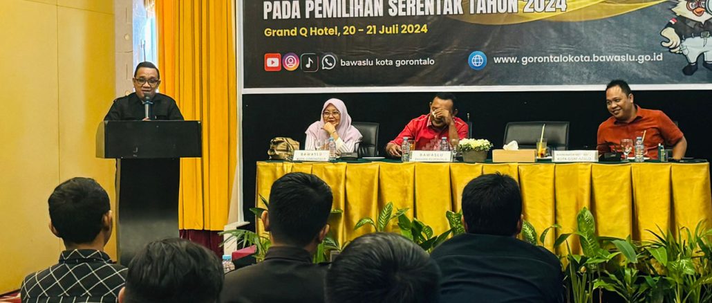 Kegiatan pembukaan penguatan kapasitas Bawaslu Kota Gorontalo dan Panwas kecamatan se-Kota Gorontalo dalam rangka penanganan pelanggaran pada Pemilihan serentak 2024 bertempat di Grand-Q Hotel Kota Gorontalo pada Sabtu, (20/7)