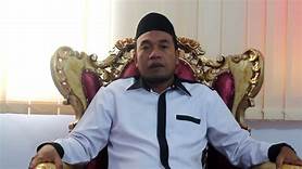 KETUA BAWASLU PROVINSI GORONTALO, JAHARUDIN UMAR : PERLU  KEHATI-HATIAN DALAM PEMBERIAN LAYANAN INFORMASI KE MASYARAKAT