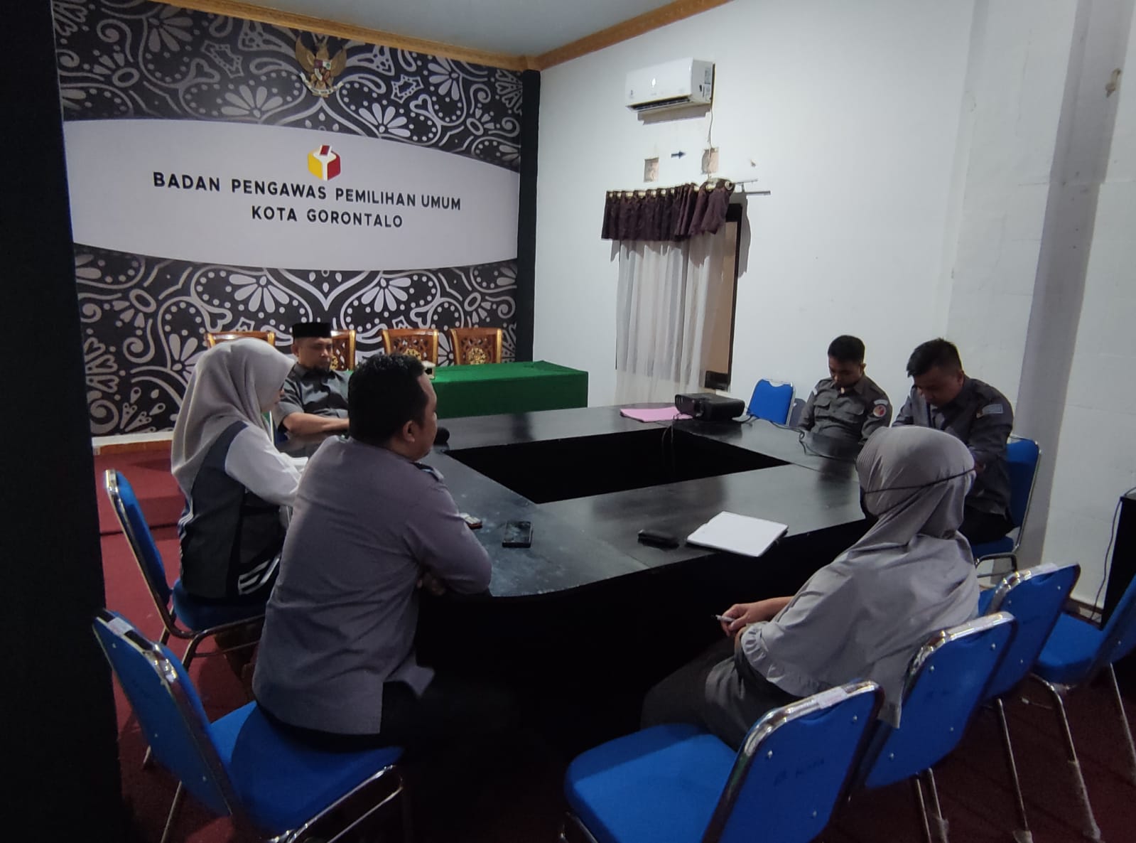 Bawaslu Kota Gorontalo Gelar Rapat Perdana Pasca Libur Lebaran Idul Fitri 1443 H