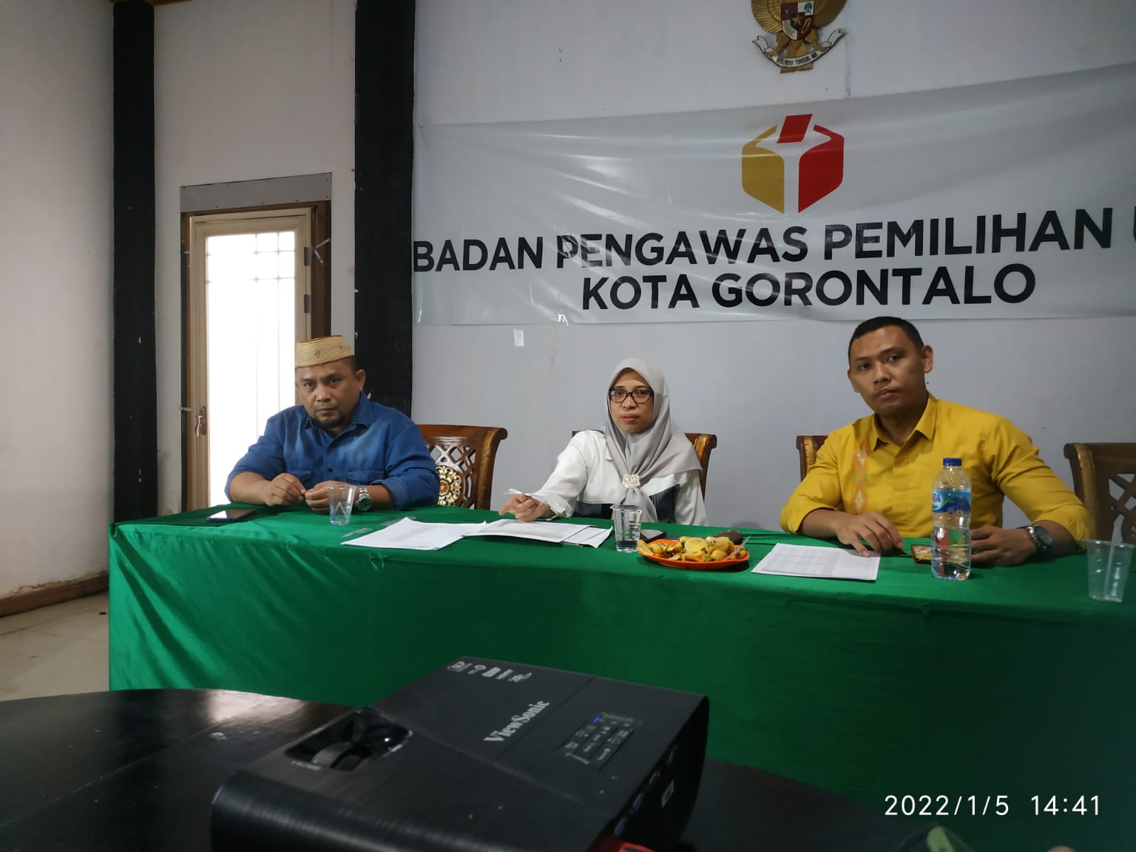 Gerak Cepat!!!!!  Bawaslu Kota Gorontalo lakukan Rapat Penyusunan Laporan Hukum, Humas, Datin