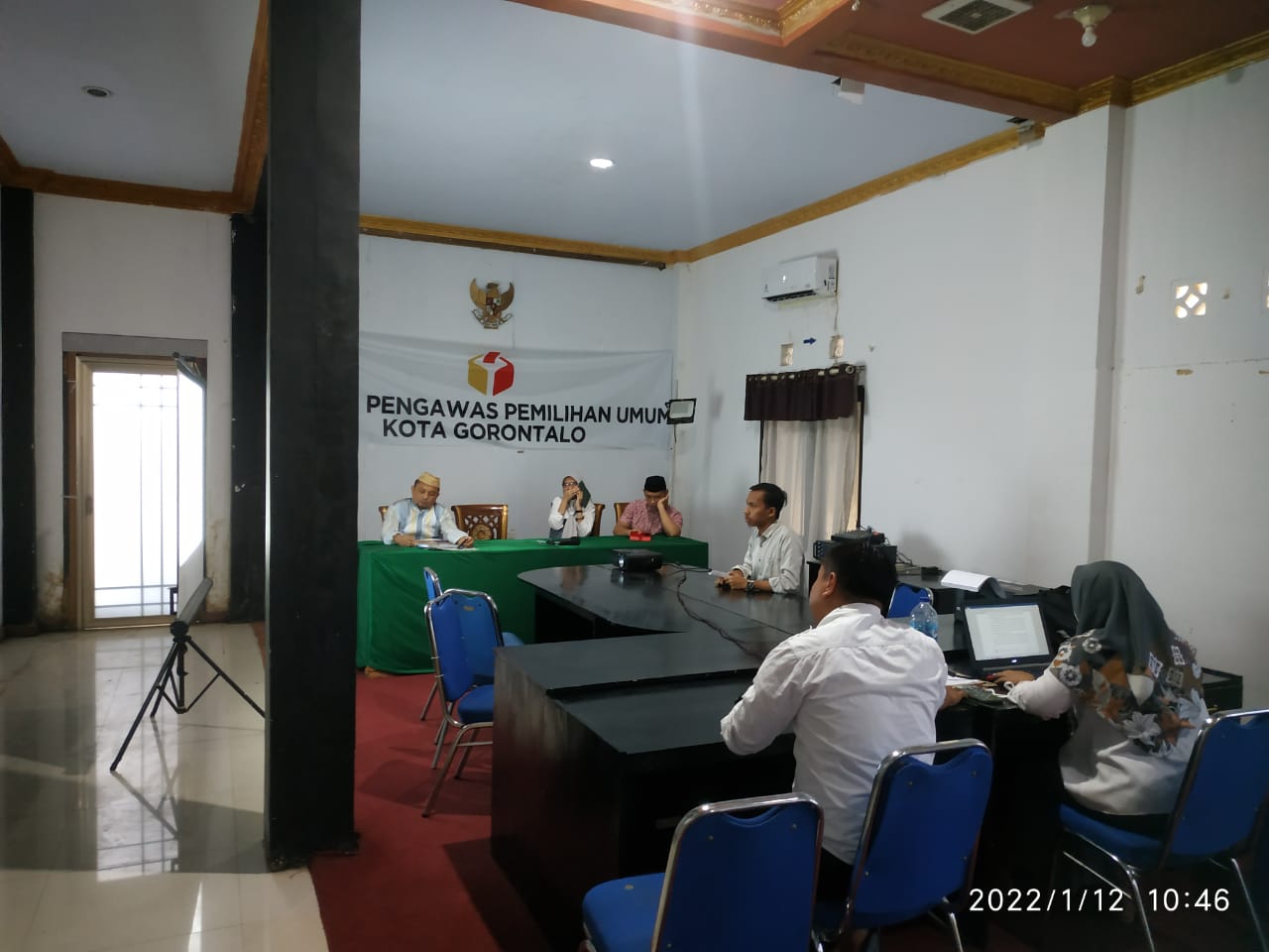 Kembali Bawaslu Kota Gorontalo Lakukan Rapat Finalisasi Laporan Hukum, Humas, Datin