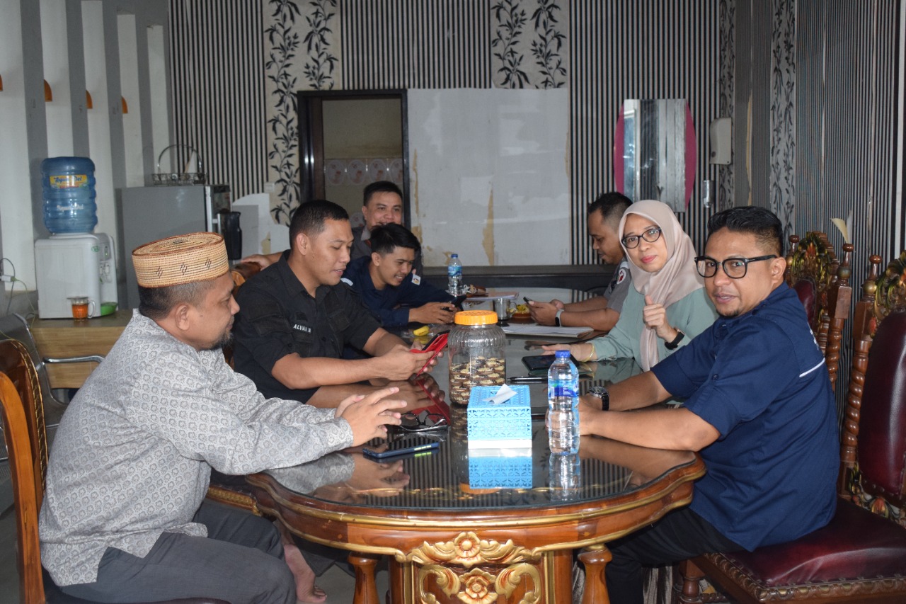 Bawaslu Kota Gorontalo Menjadi Yang Pertama Dalam Penyampaian Laporan PPID Ke Bawaslu Provinsi Gorontalo