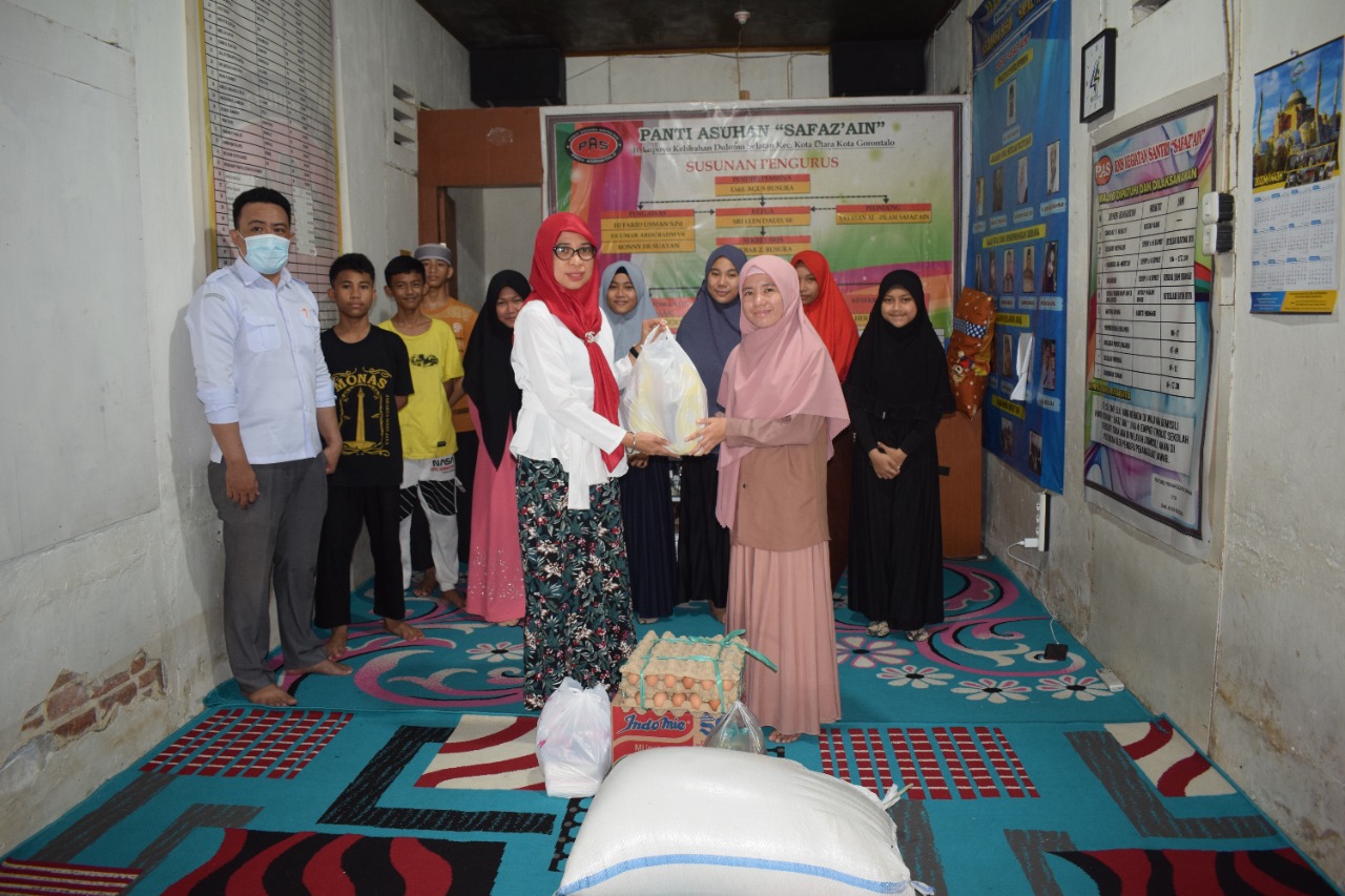 Indahnya Berbagi Di Bulan Ramadhan, Bawaslu Kota Gorontalo Gelar Bakti Sosial Di Salah Satu Panti Asuhan