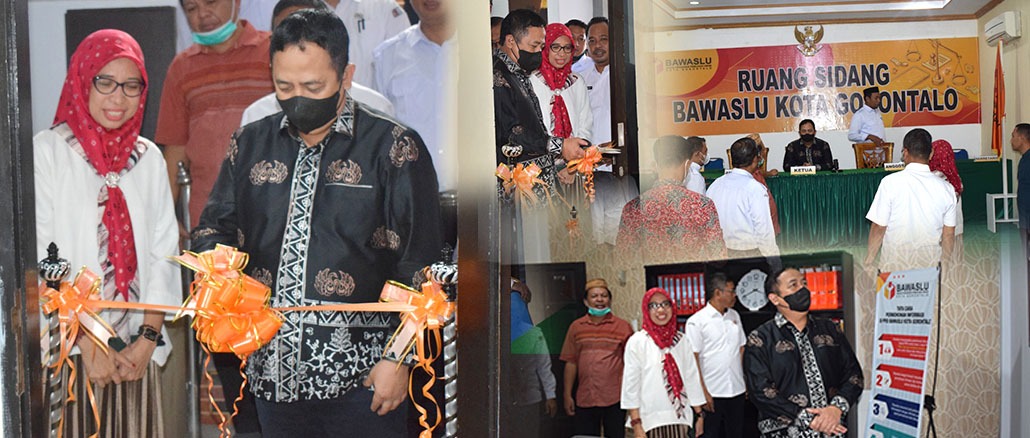 Lakukan Kunjungan Di Gorontalo, Anggota Bawaslu RI Resmikan Ruangan PPID, Serta Ruang Sidang Bawaslu Kota Gorontalo