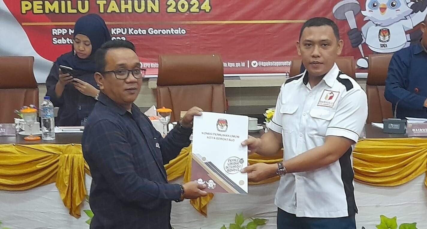 BAWASLU KOTA GORONTALO AWASI PENYAMPAIAN HASIL VERIFIKASI ADMINISTRASI DOKUMEN BAKAL CALON ANGGOTA DPRD KOTA GORONTALO PEMILU 2024