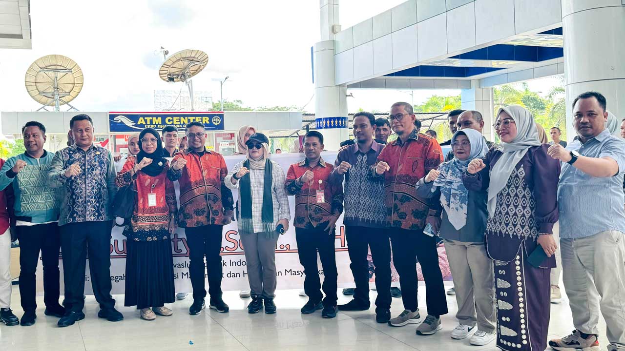 Perdana, Lolly Suhenty Lakukan Kunjungan ke Gorontalo