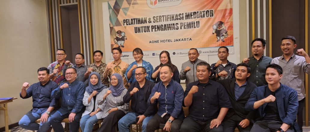 Anggota Bawaslu Kota Gorontalo Koordinator divisi Penanganan Pelanggaran & Penyelesaian Sengketa Erman Katili ikuti Pelatihan dan sertifikasi mediator untuk pengawas Pemilu bertempat di Aone Hotel Jakarta. Kegiatan berlangsung dari tanggal 29 Juli s/d 3 Agustus 2024