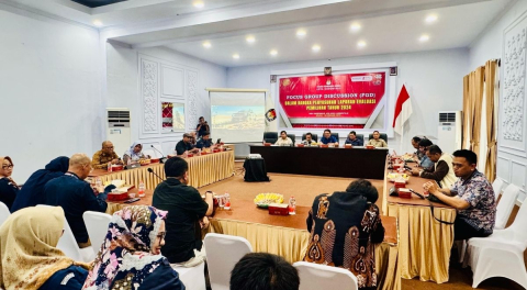 Anggota Bawaslu Kota Gorontalo Herlina Antu Hadiri Rapat yang diselengarakan oleh KPU Kota Gorontalo