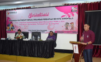 BAWASLU KOTA GORONTALO MENGGELAR SOSIALISASI PENGAWASAN PARTISIPATIF KEPADA ORAGANISASI PEREMPUAN SE-KOTA GORONTALO