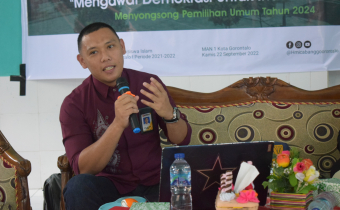 Beri Pendidikan Politik, Alvian Sampaikan Pentingnya Memilih Pemimpin Rakyat