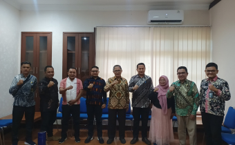 KOMITMEN BERSAMA SUKSESKAN PEMILU SERENTAK, BAWASLU SAMBANGI PEMKOT GORONTALO