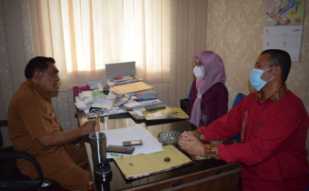 KEMBALI SAMBANGI KESBANGPOL KOTA GORONTALO, LISMAWY  LAYANGKAN SURAT IZIN KEGIATAN SKPP