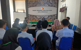 Briefing Pagi Bawaslu Kota Gorontalo Dengan Tema Kerjasama""