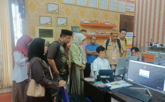 Tinjau Proses Verifikasi Administrasi Keanggotaan Partai Politik, Tim Fasilitasi Pengawasan Bawaslu Kota Gorontalo Datangi KPU Kota Gorontalo
