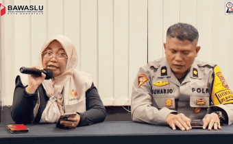 Pengawasan Debat Publik