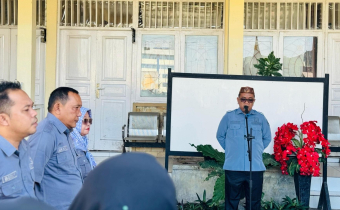Pelaksanaan apel di lingkungan Bawaslu Kota Gorontalo, Selasa (8/4/2025)